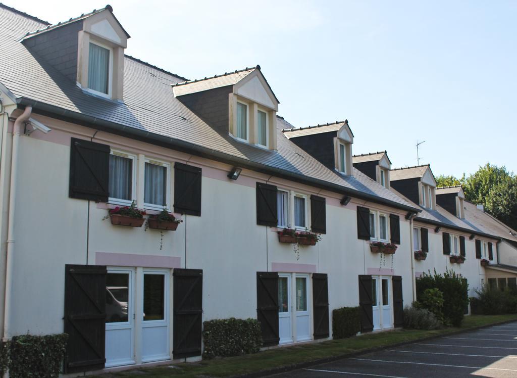 Kyriad Rennes Nord Hotel Bagian luar foto